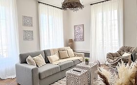 Suite Cinnabar