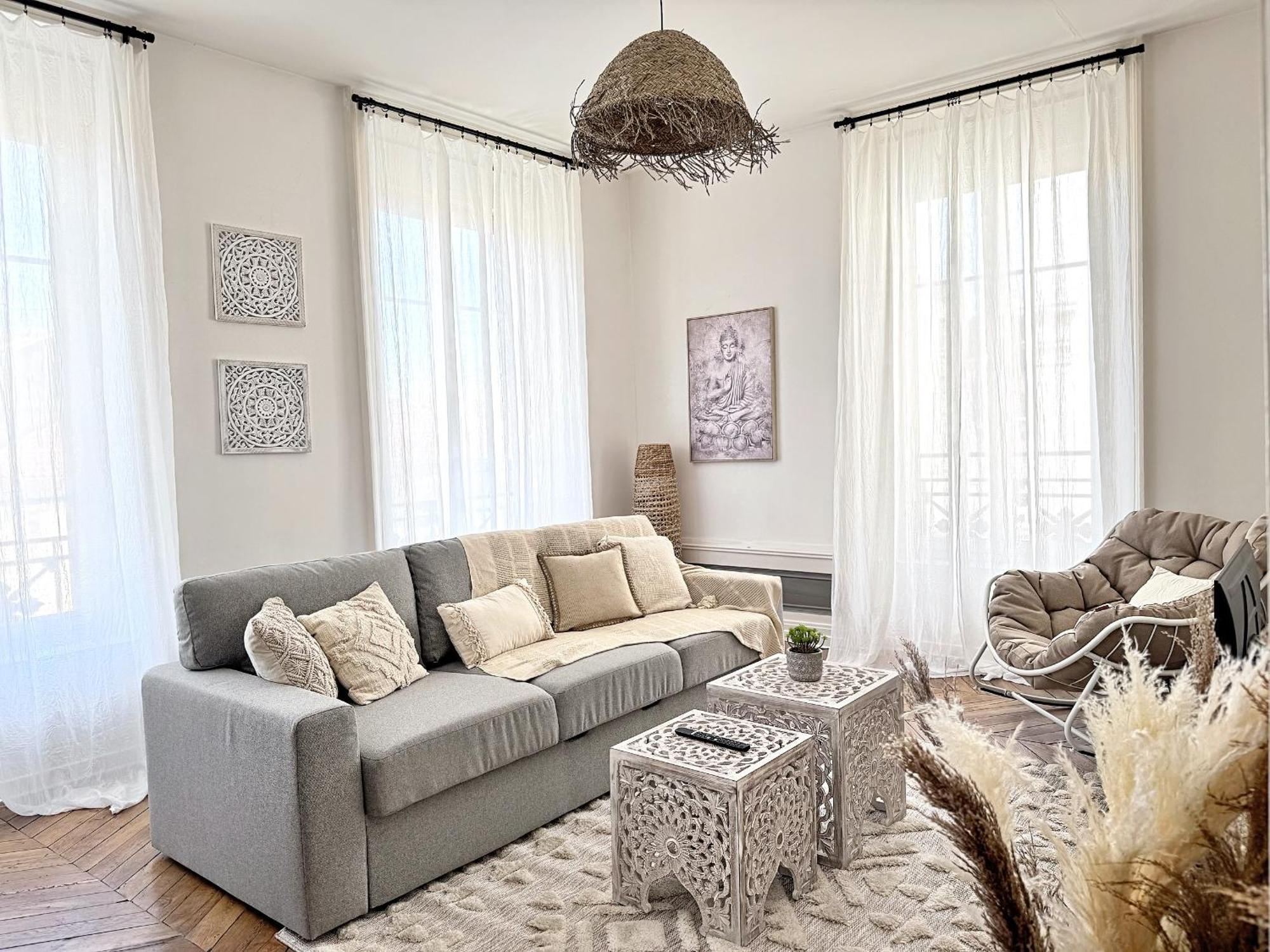 Suite Cinnabar Oullins Extérieur photo
