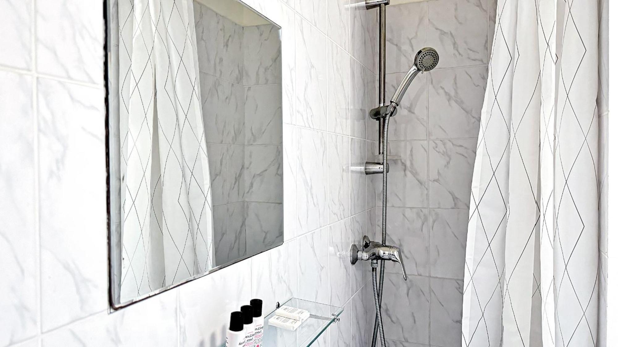 Suite Cinnabar Oullins Extérieur photo